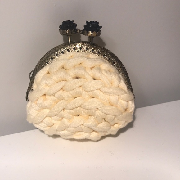 Beautiful handmade coin purse - Picture 1 of 3